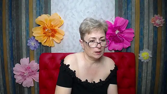 EmiliaGree – Live XXX-chat