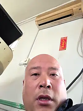 123wcnmlgb123 Show Webcam