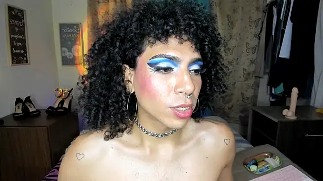 Angel_White25's Webcam Show