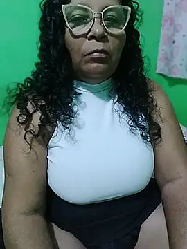 Amarantha25 élő XXX-chatje