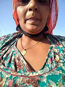 aunty_sumy: онлайн-секс-чат