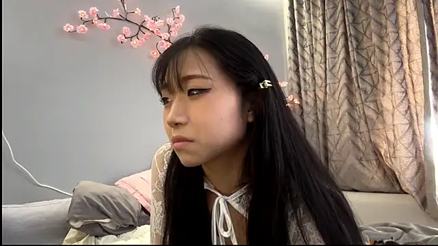 SweetMiaXO's Webcam Show