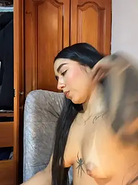 KaditaNavarro's Live XXX Chat