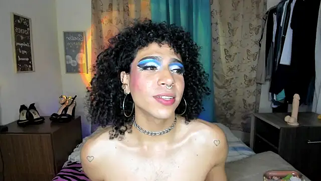 Angel_White25 webkamerás műsora