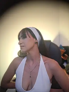 Antonella_Moretti_ Adlı Modelin Canlı XXX Sohbeti