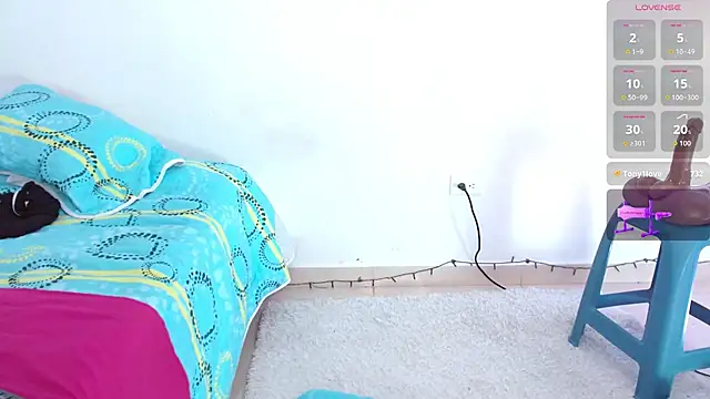 Emelyross_ Live XXX-Chat