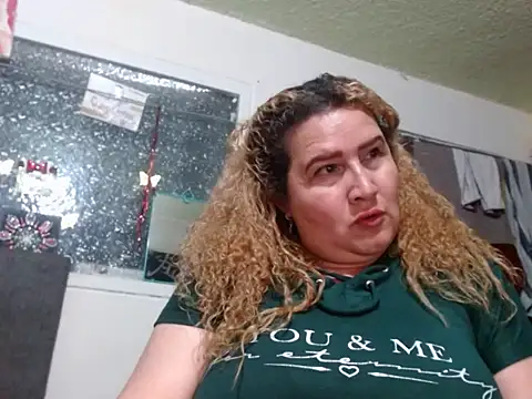 Perla1981-- élő XXX-chatje