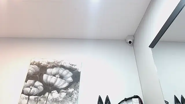 XXX chat uživo modela DonnaJoness