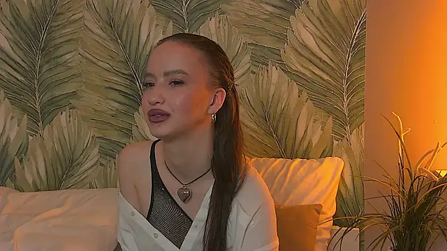 دردشة MonaHicks الجنسية المباشرة