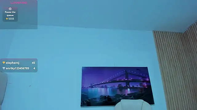 Reina_Mia1 Live XXX-Chat