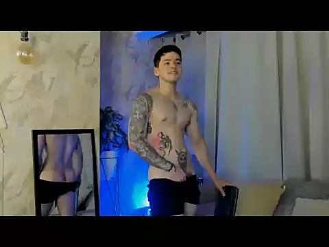 XXX chat uživo modela RONNY_COLTON