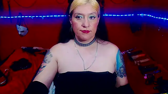 Chatroom XXX en direct de MATURE_Randy