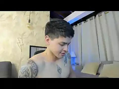 Pertunjukan Kamera Web RONNY_COLTON