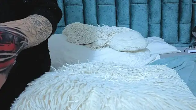 XXX chat uživo modela Emma_Foxi