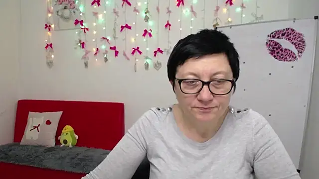 EmilyL0ve Webcam-Show