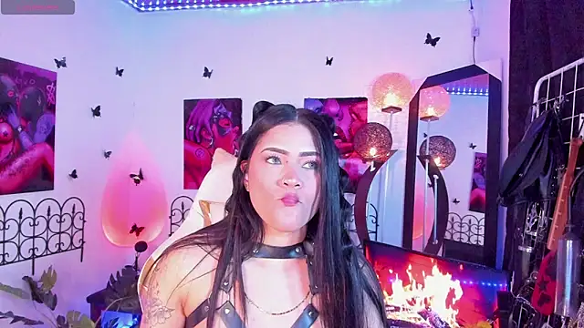 cristhall_suseej__ Adlı Modelin Canlı XXX Sohbeti