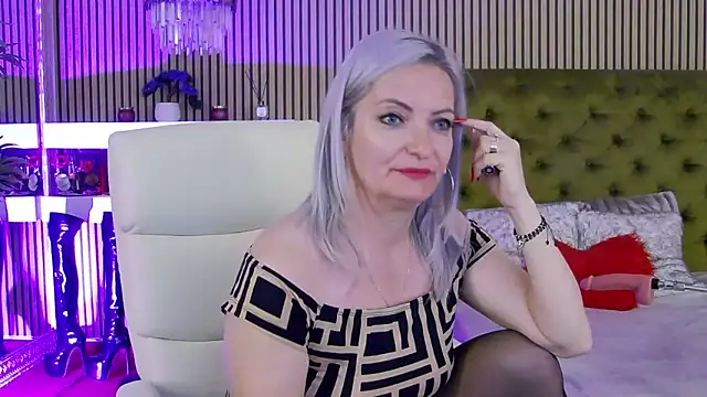 LadyTouch Live XXX Chat