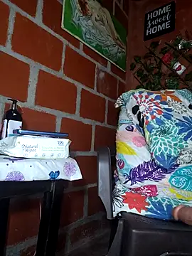 KattalellaGomez's Live XXX Chat