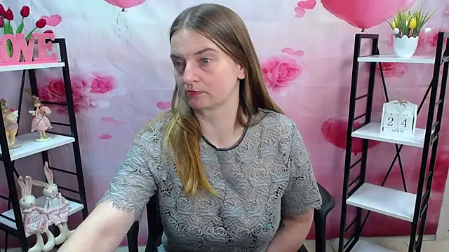 FreyaDak élő XXX-chatje