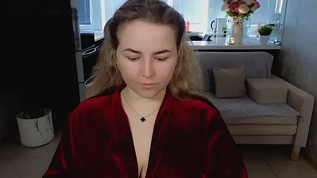 Chat XXX en directo de Mira_Mermayd