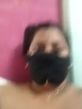 XXX chat uživo modela pinkisaha75