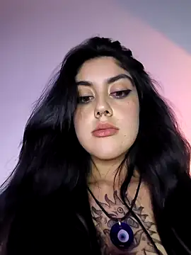 XXX chat uživo modela Mazikeen--