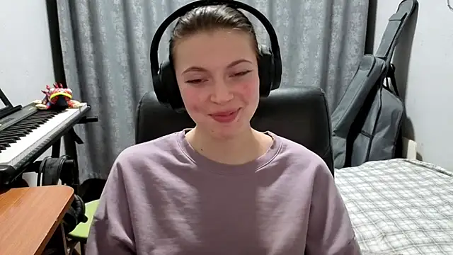 CutieAnny webcam show