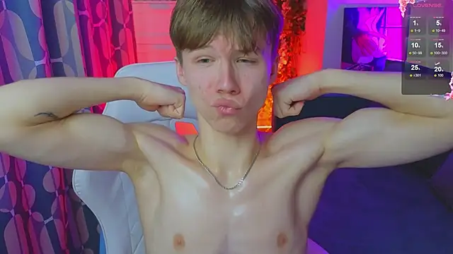 cuMte_boy Webcam Show