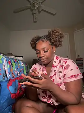 LillShayy Show in webcam