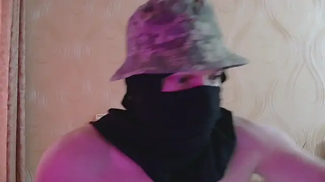 frama666 Adlı Modelin Canlı XXX Sohbeti