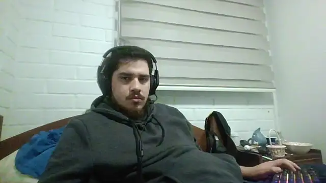 Chat +18 de hung_weeb ao vivo