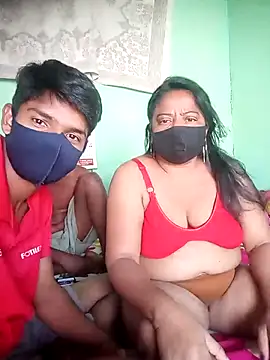 Group_Of_Lustのウェブカメラショー