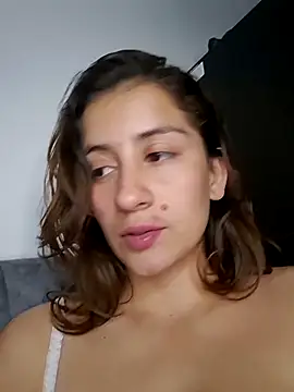 แชท XXX สดของ aytanna_torrez