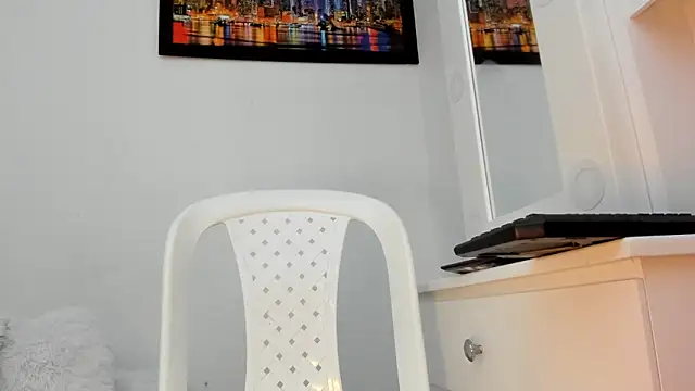 Ms_lunaRose 即時 XXX 聊天