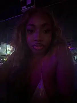 ebonydolled Chat XXX live