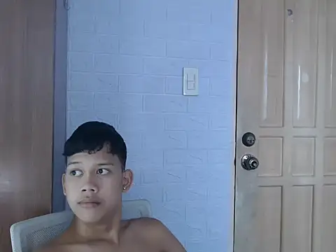 UrAsian_Turjak Show Webcam