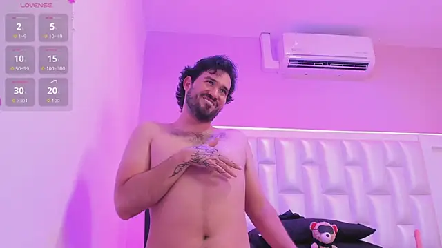 AdrianSith Live XXX-chat