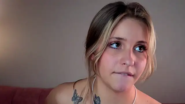 LoveSeekins Chat XXX in diretta