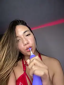 Iris_lee Adlı Modelin Canlı XXX Sohbeti