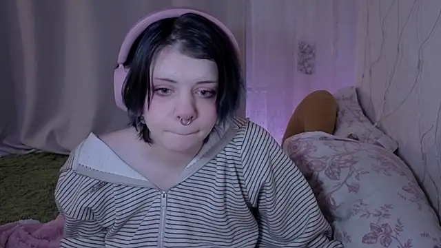 Alice_Zev: онлайн-секс-чат