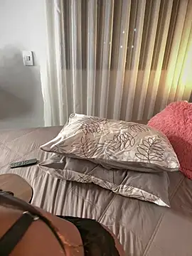 Chatroom XXX en direct de shannol_ryan