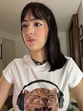 HinaSweet 在線直播表演