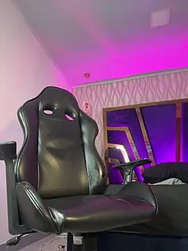 Онлайн чат XXX Brad_Summer