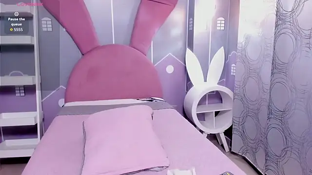 EmmaThompson__ 라이브 XXX 채팅