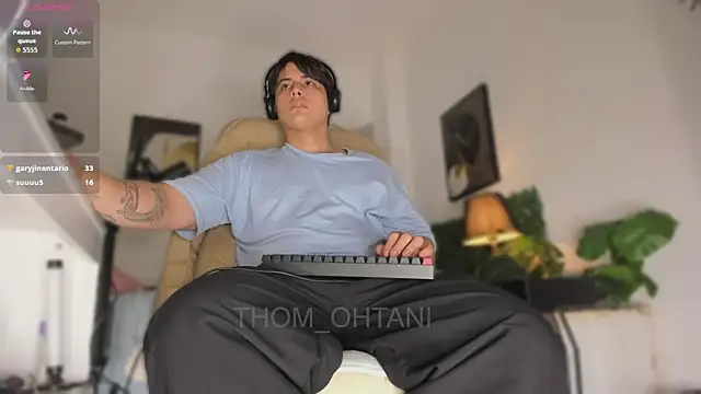 Thom_Ohtani 라이브 XXX 채팅