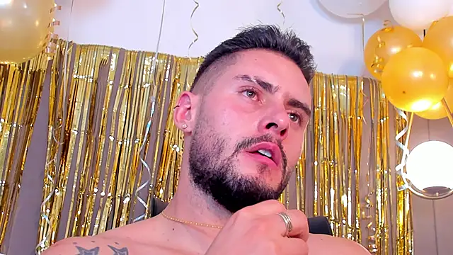 Show de dominic_de_luca na webcam