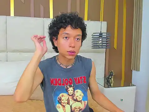 Chat +18 de NobaCortez ao vivo