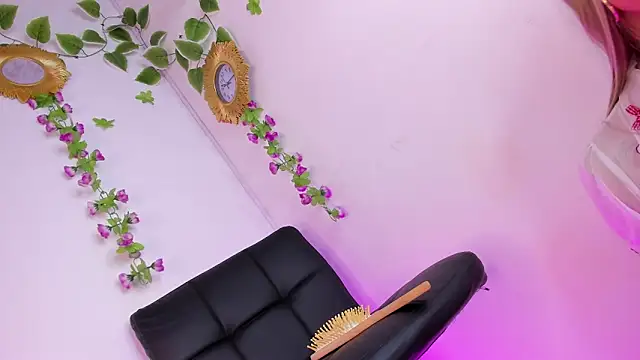 Show Webcam de leah_hots