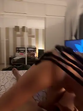 Вебкам-шоу UvaBom666