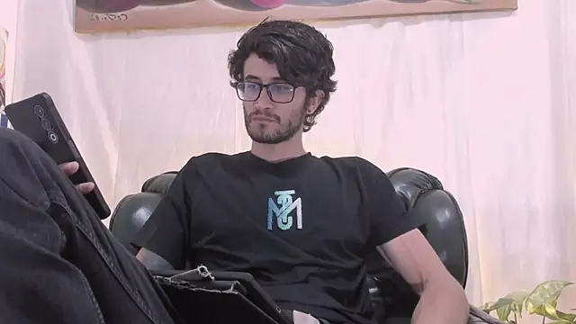 Chat XXX en directo de Loggan_donnelly